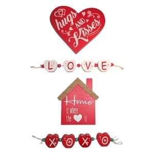 Red Heart Wall / Desk Decor Set